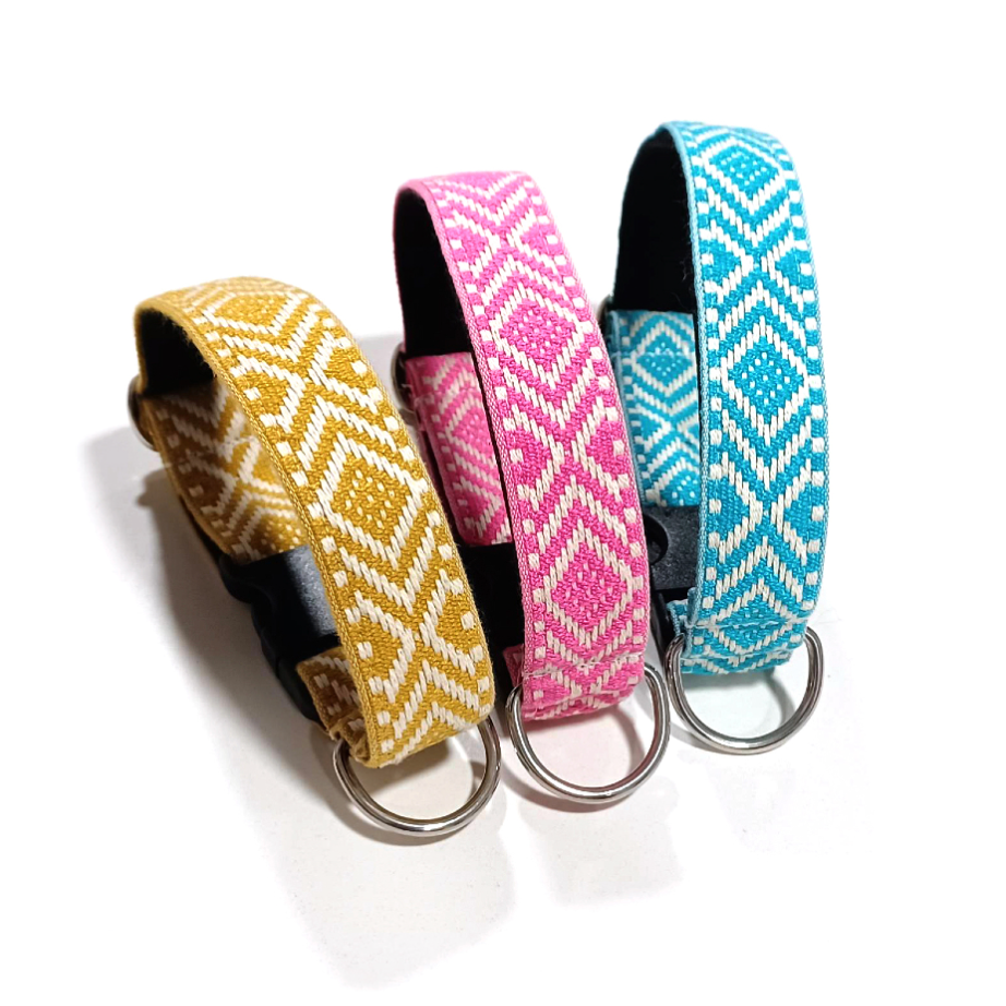 Collar hecho a mano Jacquard